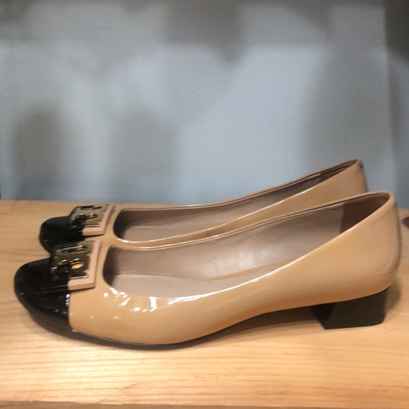 TORY BURCH color block leather pumps. Size 7 - Picture 3 of 7